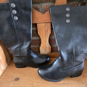 Knee boots wide calf